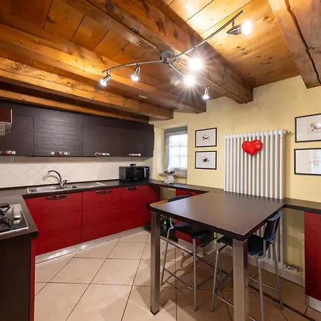 Alpine Apartment Aosta Buitenkant foto