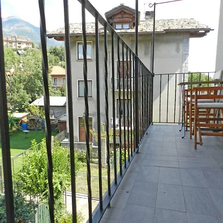 Alpine Apartment Aosta Buitenkant foto
