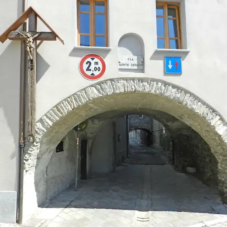 Alpine Apartment Aosta Buitenkant foto